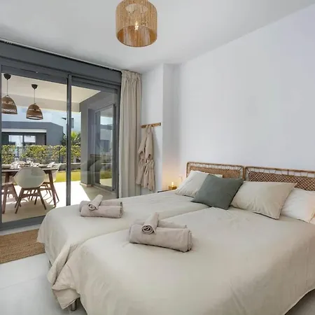 Modern With Private Garden *