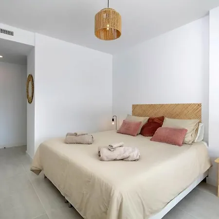 Διαμέρισμα Modern With Private Garden